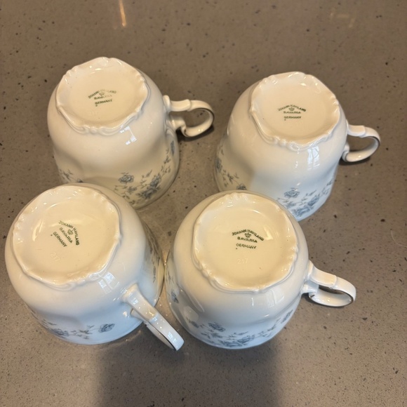 4 Never used vintage Johann Haviland Blue Garland tea cup and saucer set - Picture 6 of 9